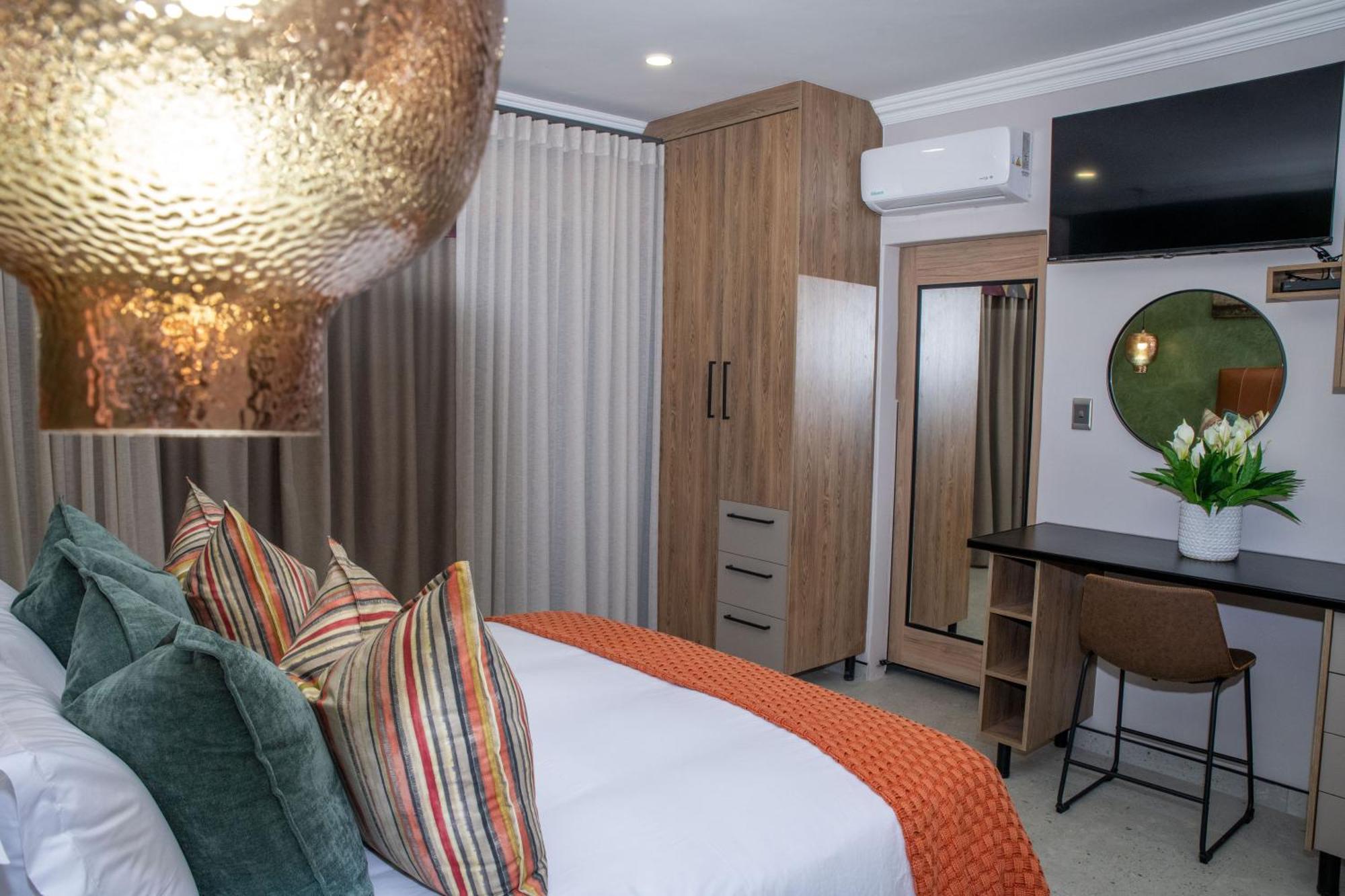 Iso'Bella Vita Guesthouse Phalaborwa Exteriör bild