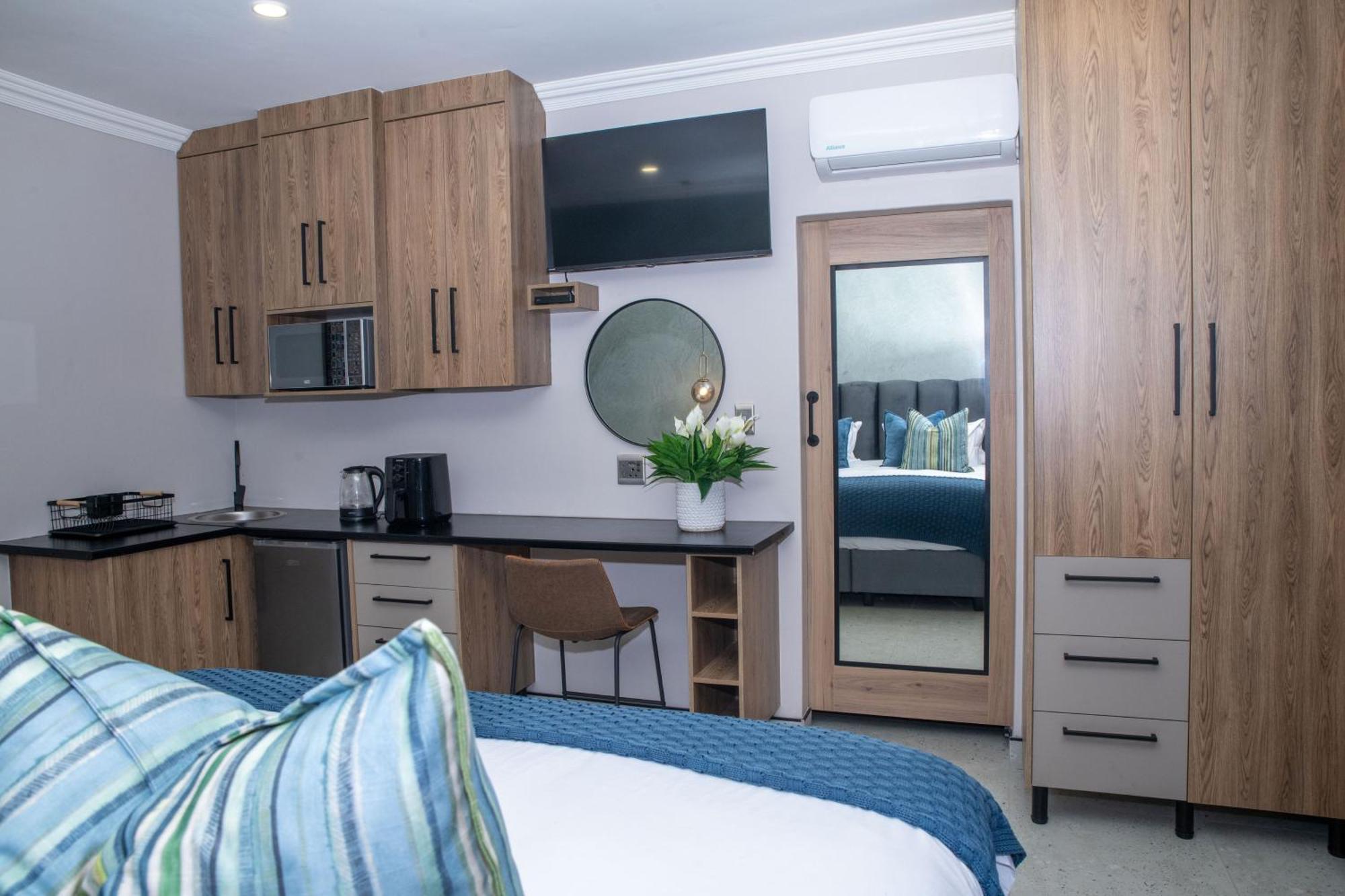 Iso'Bella Vita Guesthouse Phalaborwa Exteriör bild